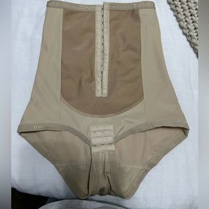 Wore maybe 4 times, didn’t truly need it after I used the large one